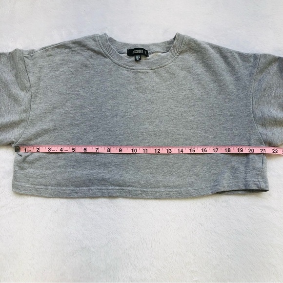 Missguided, Cropped Long Sleeve Sweatshirt, Size 6 - Picture 9 of 10